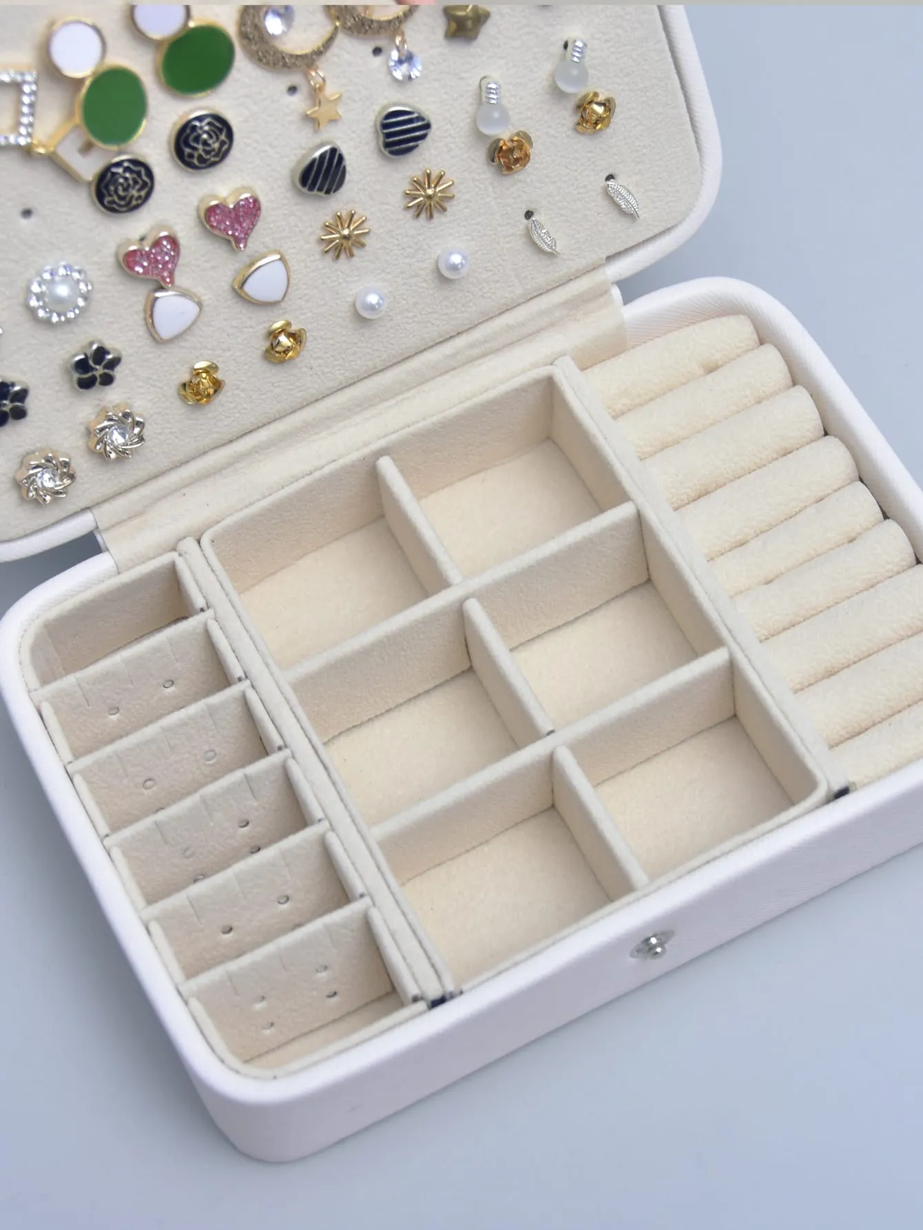 1pc Plain PU Jewelry Storage Box For Accessories, Multi-grid Jewelry Organizer For Gift, Portable Jewelry Box For Travel