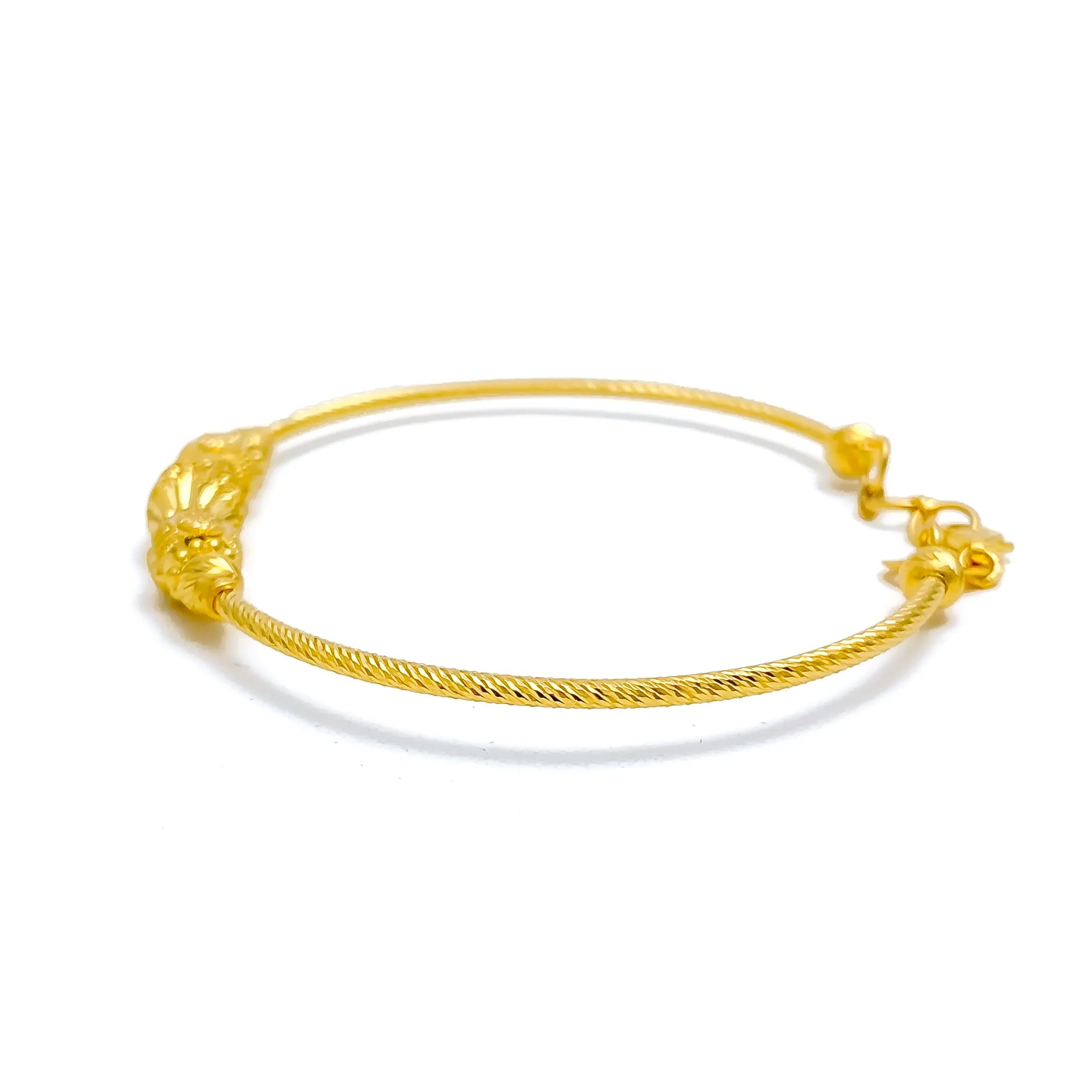 Attractive Textured 22k Gold Bangle Bracelet