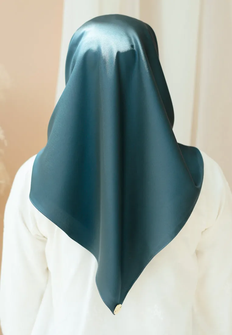 Inayaa Square Scarf (Purssian Blue)