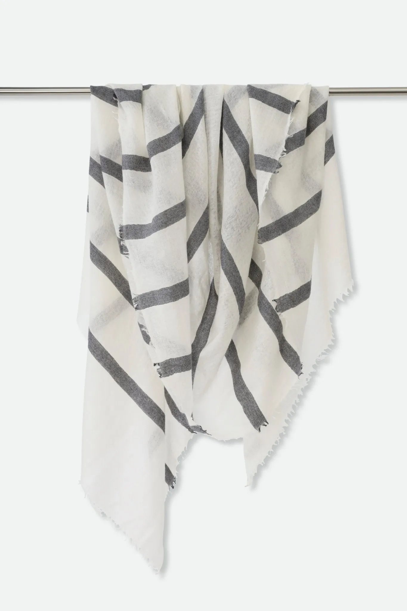 STRIPED SCARF IN HAND WOVEN CASHMERE