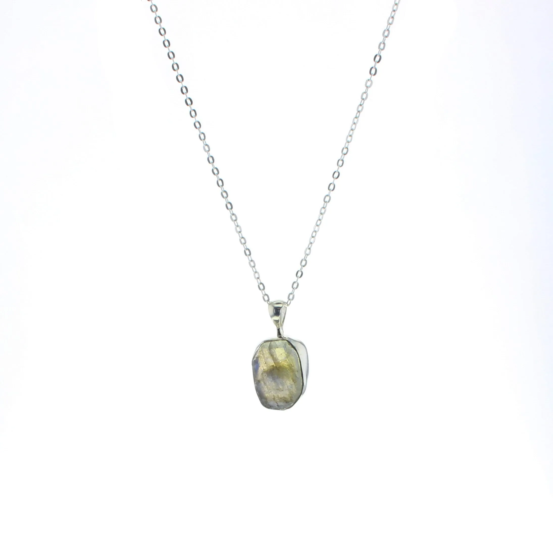 Zuri Necklace - Labradorite